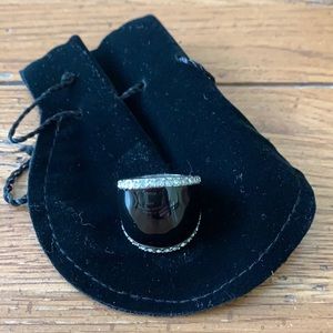 Vintage black and silver ring size 8